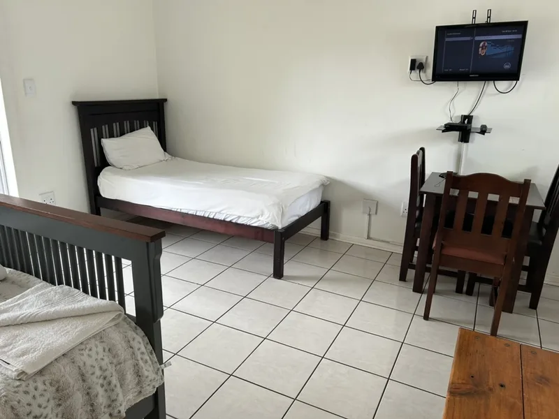 Room 7 (spare bed)