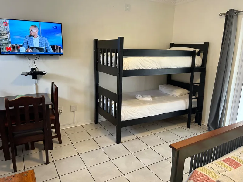 Rooms 8, 9 & 10 (bunk bed)