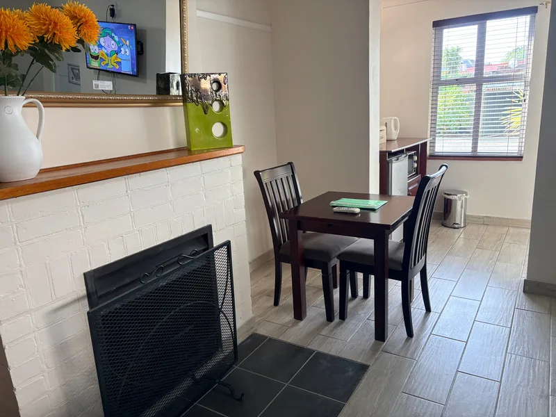 Room 5 table and chairs