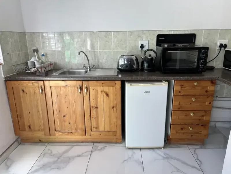 Kitchenette Room 1 and 2